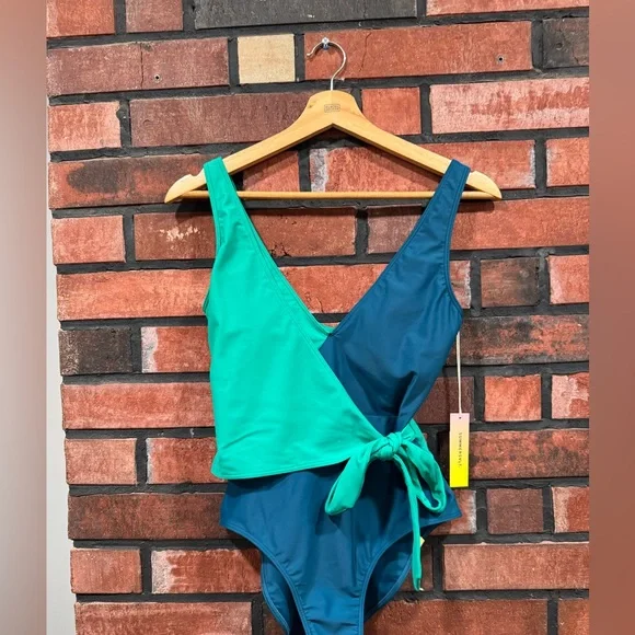 Summer Salt The Perfect Wrap One-Piece - Picture 11 of 13